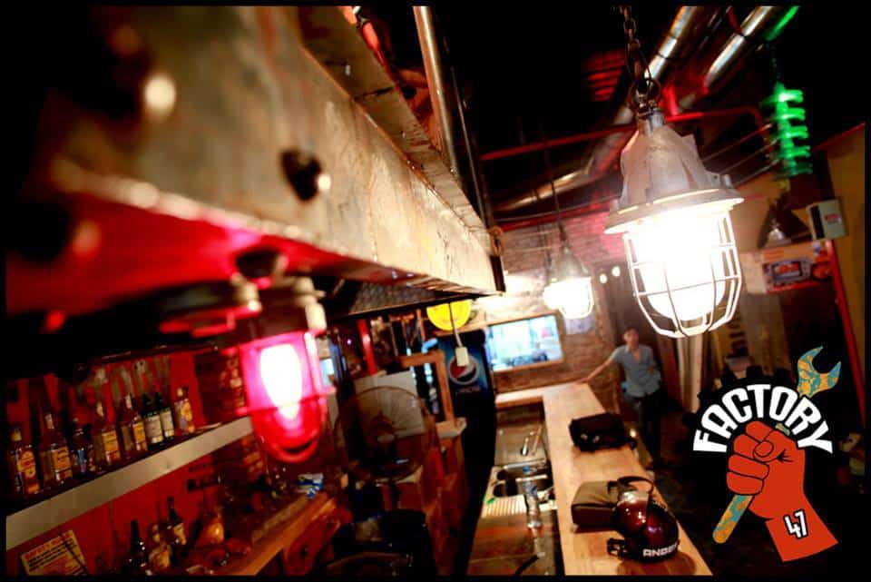 các quán bar bình dân ở Hà Nội