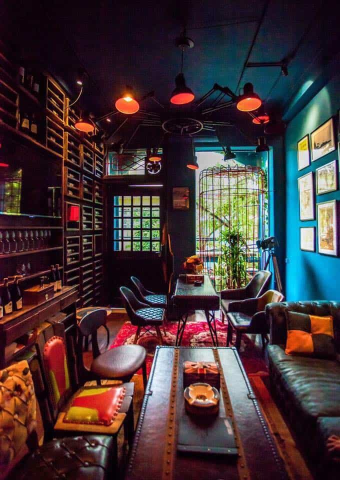 các quán bar bình dân ở Hà Nội