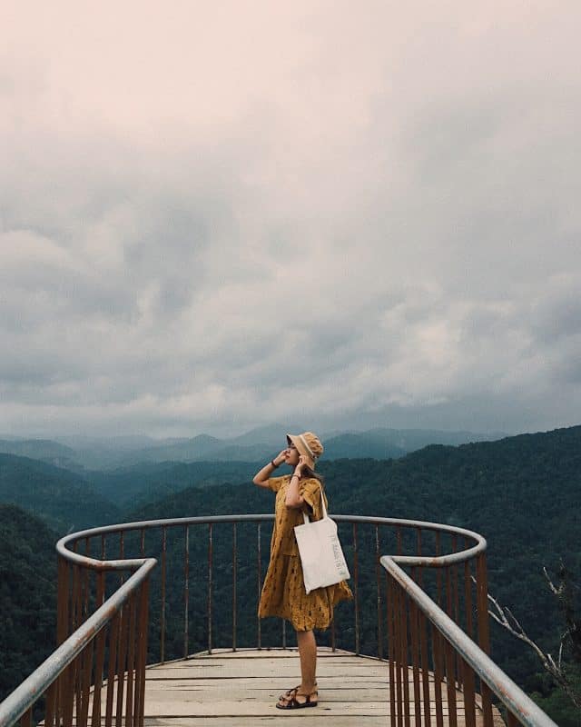 Rủ nhau đi "Săn mây" ở góc ban công giữa trời Tây Giang Quảng Nam