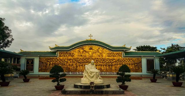 Ghé thăm Thánh địa La Vang - Lắng nghe sự tích Đức Mẹ hiển linh