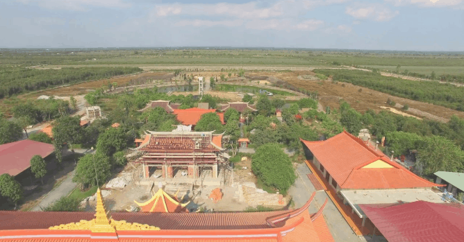 Toàn thể kiến trúc thiền viện ánh lên sắc cam nổi bật (Ảnh: sưu tầm) Toàn thể kiến trúc thiền viện ánh lên sắc cam nổi bật (Ảnh: sưu tầm)
