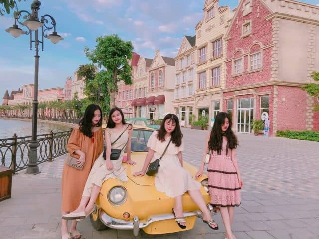 Bến Cảng Giao Thoa - Phiên bản "sông Venice Ý" tại Vinpearl Nam Hội An