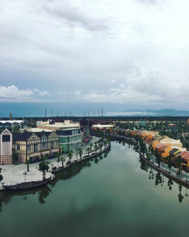 Bến Cảng Giao Thoa - Phiên bản "sông Venice Ý" tại Vinpearl Nam Hội An