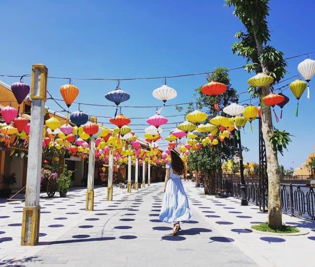 Bến Cảng Giao Thoa - Phiên bản "sông Venice Ý" tại Vinpearl Nam Hội An