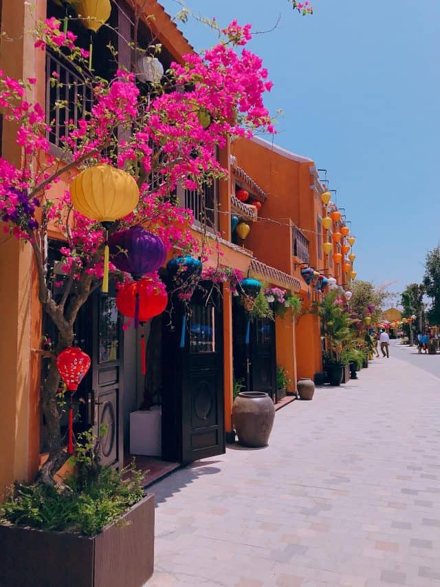 Bến Cảng Giao Thoa - Phiên bản "sông Venice Ý" tại Vinpearl Nam Hội An
