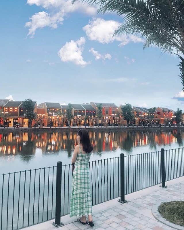 Bến Cảng Giao Thoa - Phiên bản "sông Venice Ý" tại Vinpearl Nam Hội An