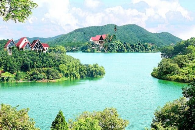 đầm ao châu