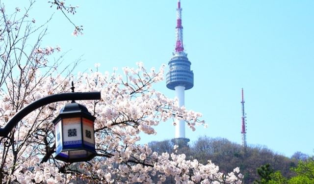 Tháp NamSan mở cửa vào năm 1980 (ảnh ST)